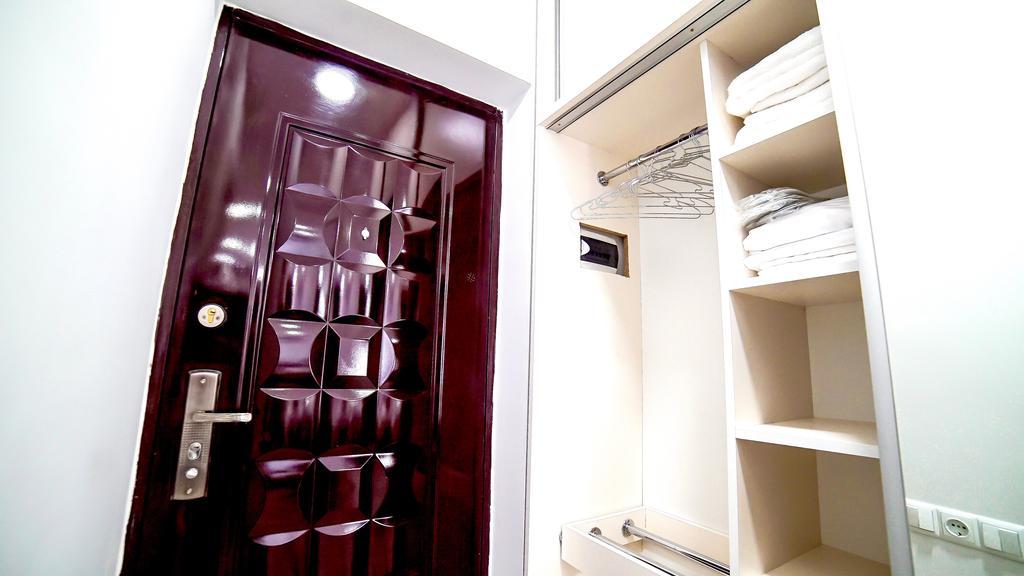 Queen Tamara Apartment Батумі Екстер'єр фото