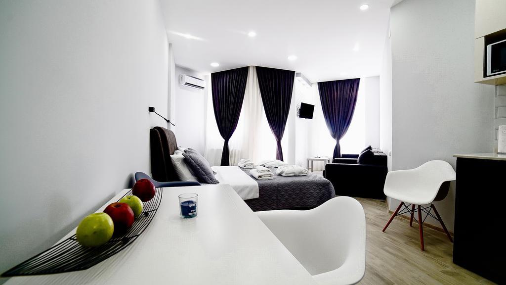 Queen Tamara Apartment Батумі Екстер'єр фото